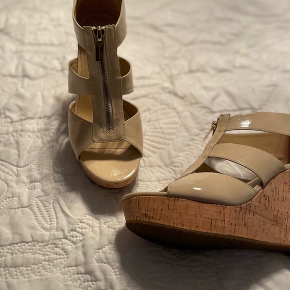 Michael Kors Damita Patent Cork Wedges - Picture 3 of 5